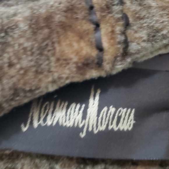 Giuliana Teso terra cotta and shearling jacket. Made in Italy. Size 42 is 6 U.S. - Picture 5 of 11